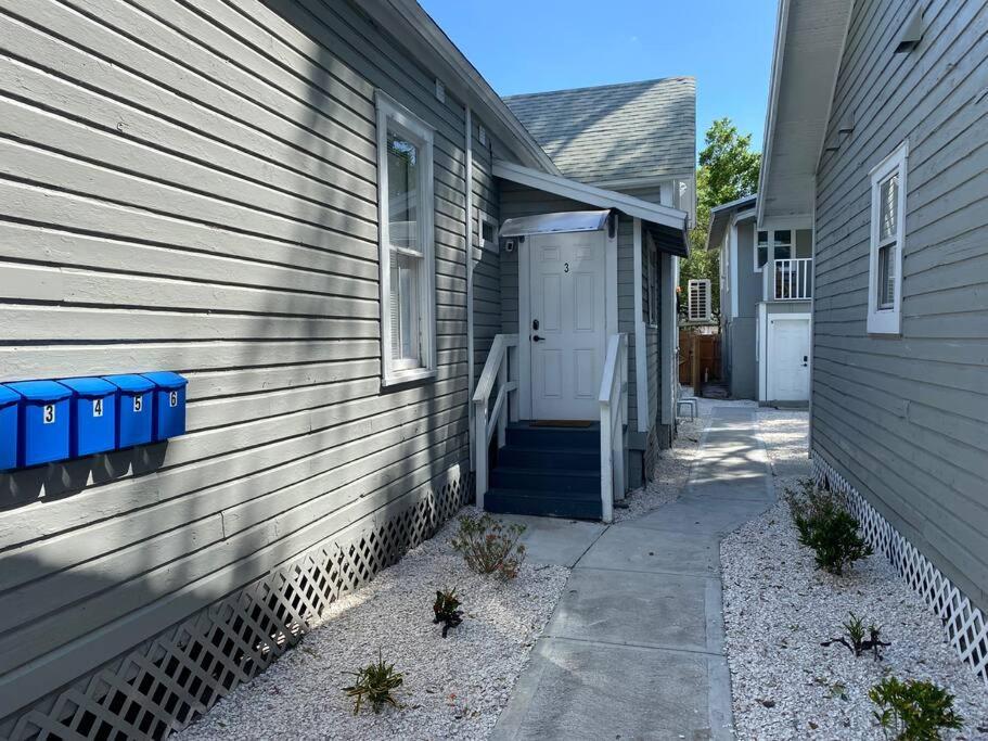 Chic Bungalow Apartment Steps From Armature Works & Downtown Riverwalk Tampa Esterno foto