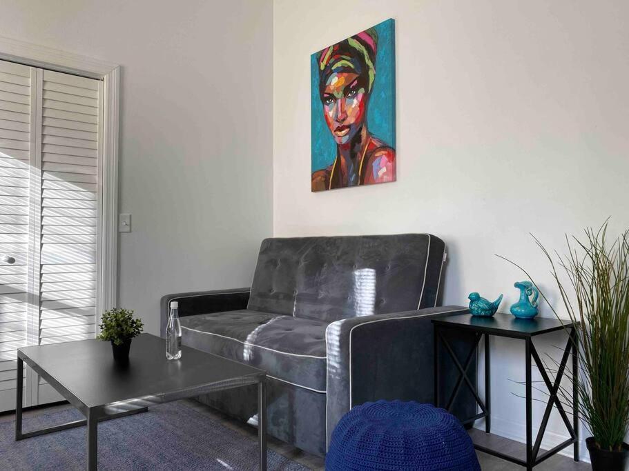 Chic Bungalow Apartment Steps From Armature Works & Downtown Riverwalk Tampa Esterno foto